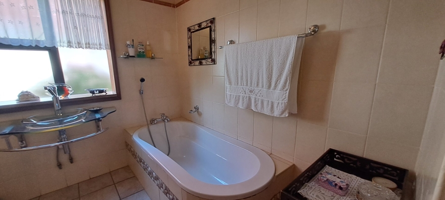 4 Bedroom Property for Sale in Eureka Free State